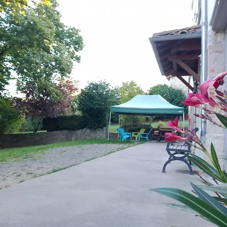 Des 3 Etangs בית הארחה Malvières