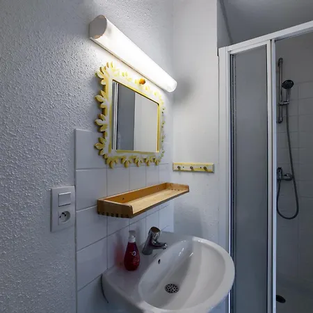 Des 3 Etangs בית הארחה