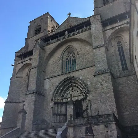 بيت ضيافة Des 3 Etangs 3*